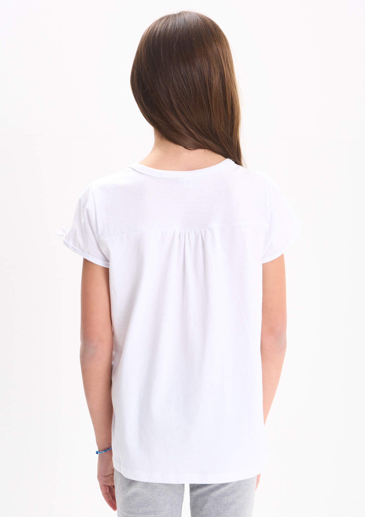 162581371-01999 - REMERA CON MOÑO