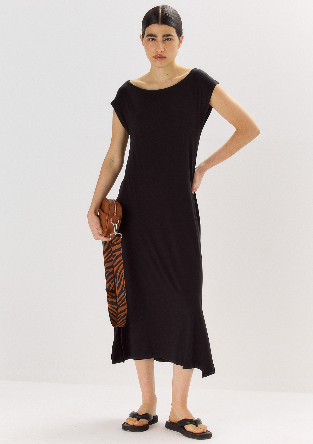 VESTIDO BÁSICO