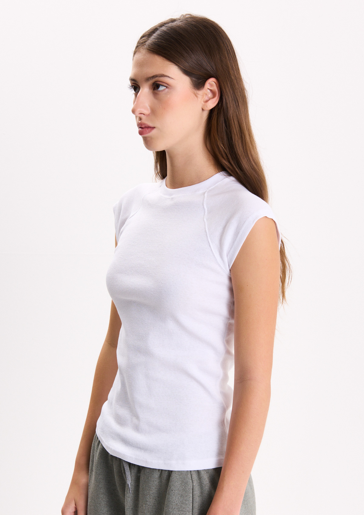 122658701-01999 - REMERA MANGA RANGLAN