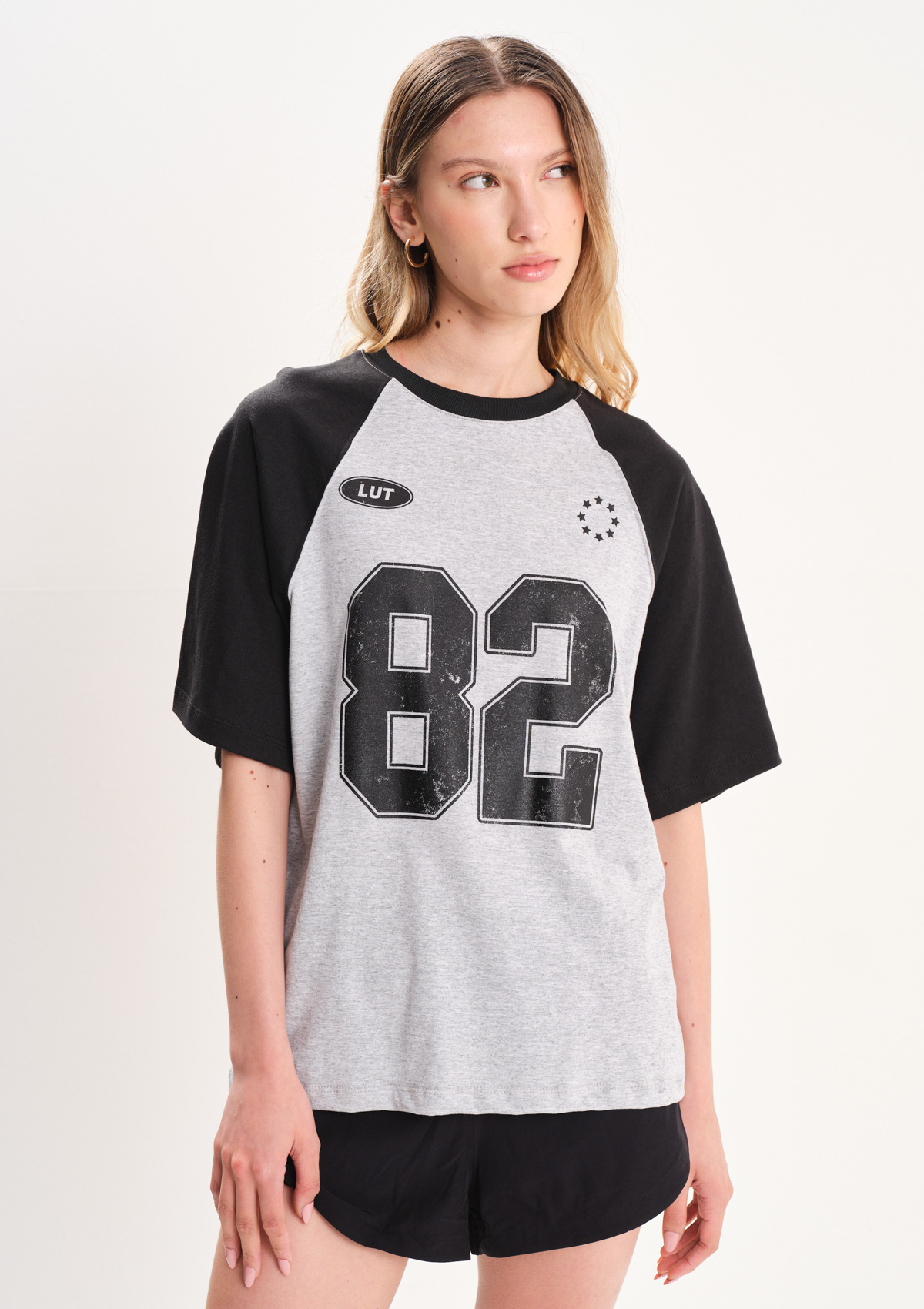 122650801-05999 - REMERA ESTAMPADA