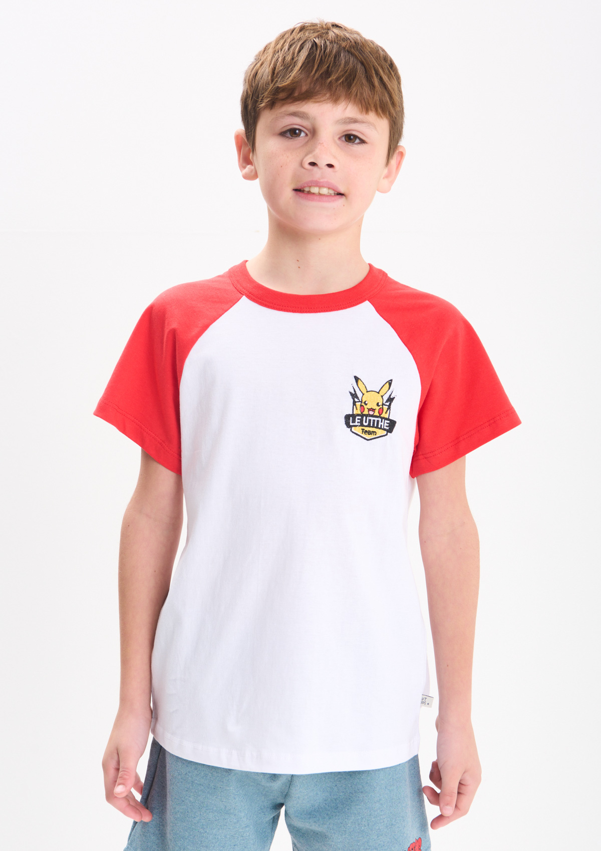 152682711-01999 - REMERA BORDADO