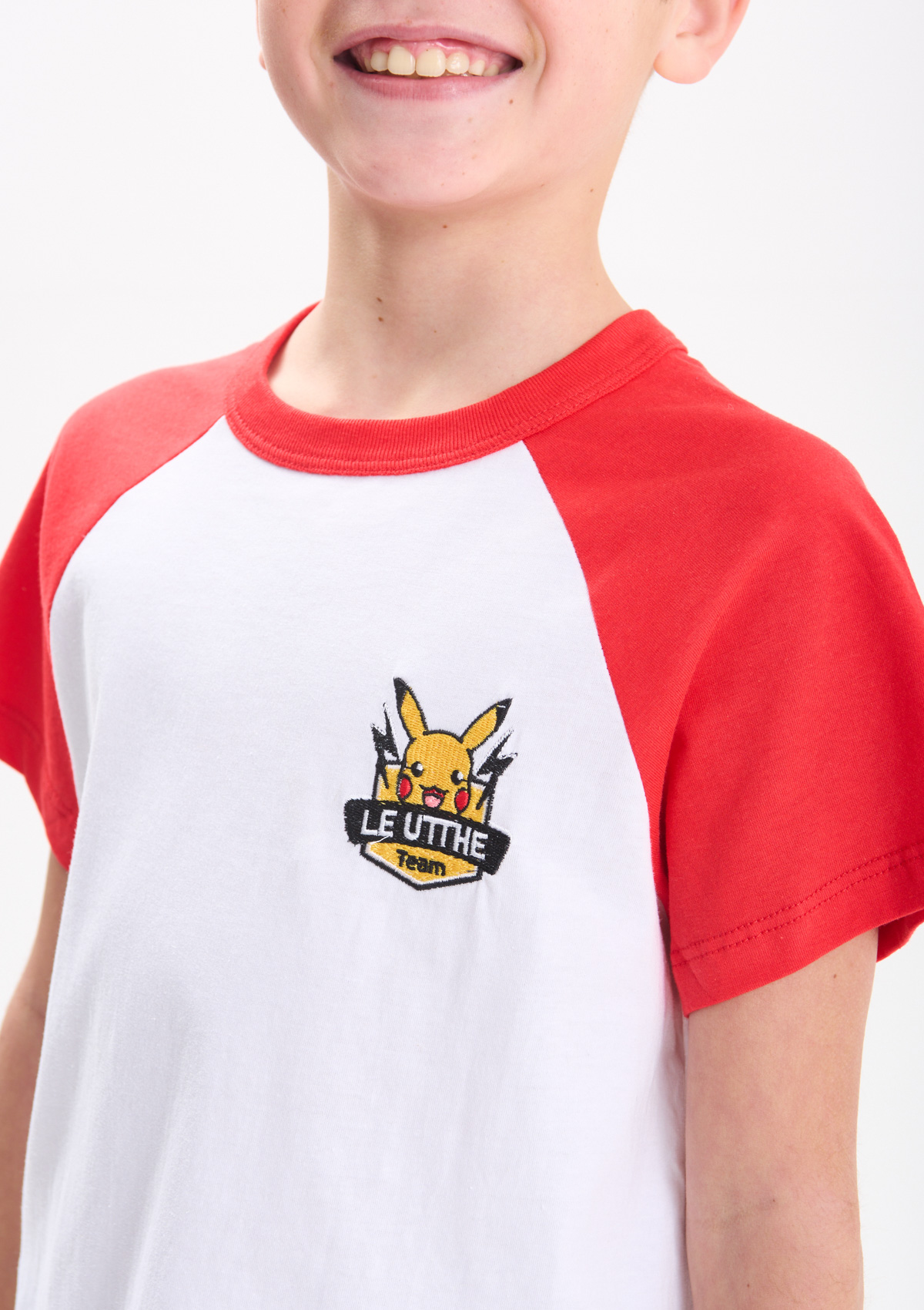 152682711-01999 - REMERA BORDADO