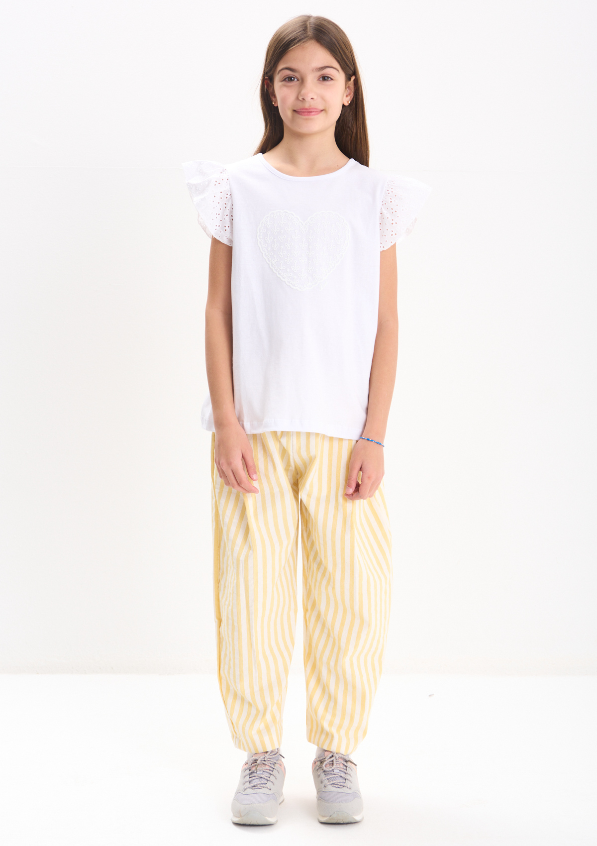 162680591-01999 - REMERA BRODERIE