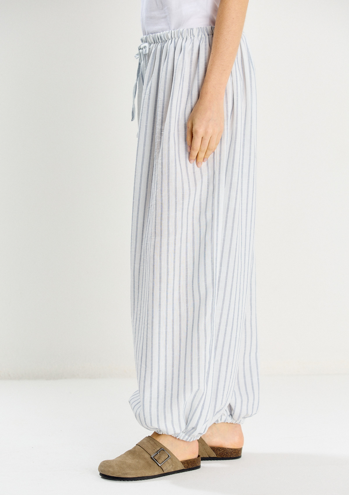 2127R0161-04999 - BABUCHA ALADINO RAYADA