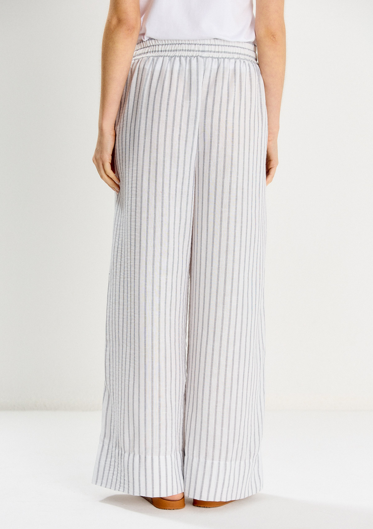 2127R0101-03999 - PANTALÓN RAYADO