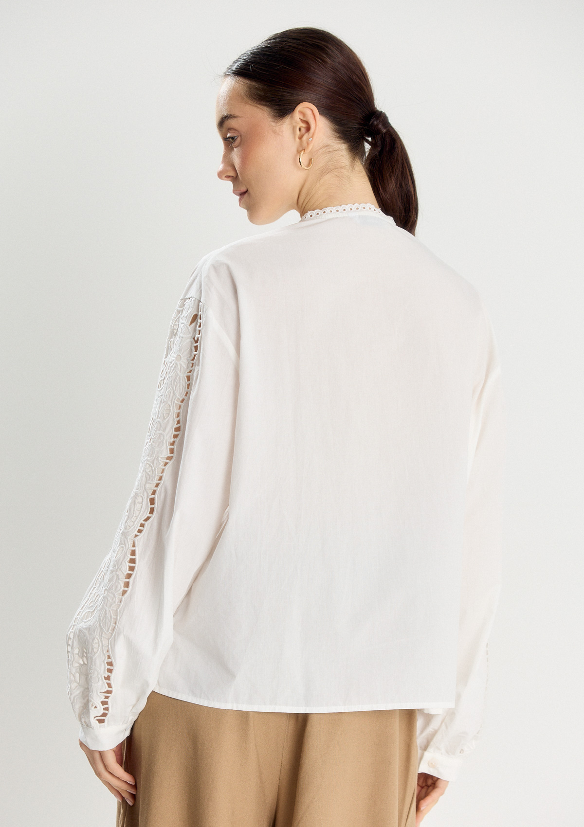X100061-02999 - CAMISA BORDADO