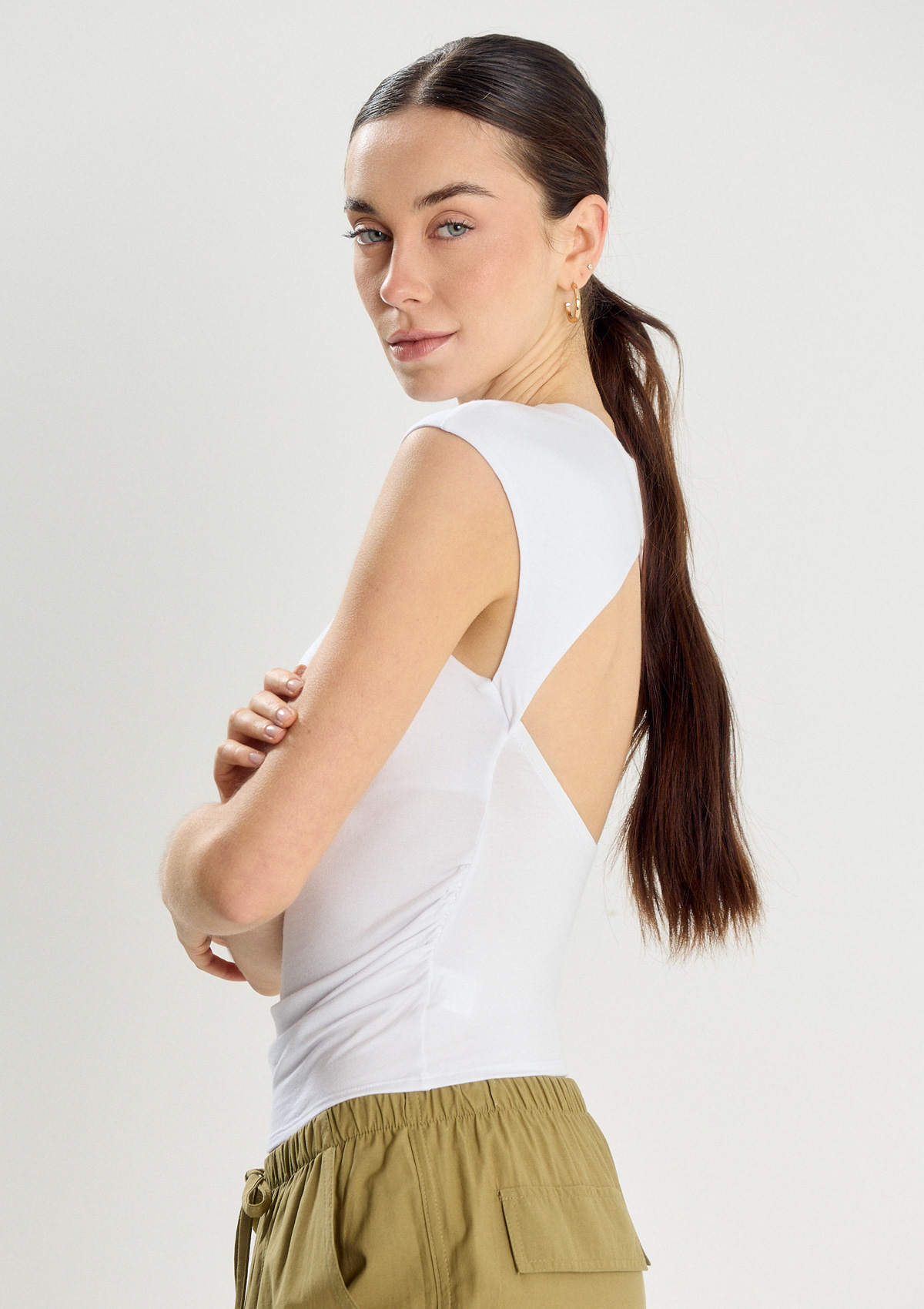 112697841-01999 - TOP CUELLO REDONDO