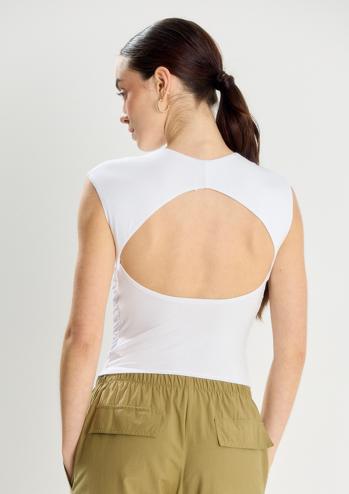 112697841-01999 - TOP CUELLO REDONDO