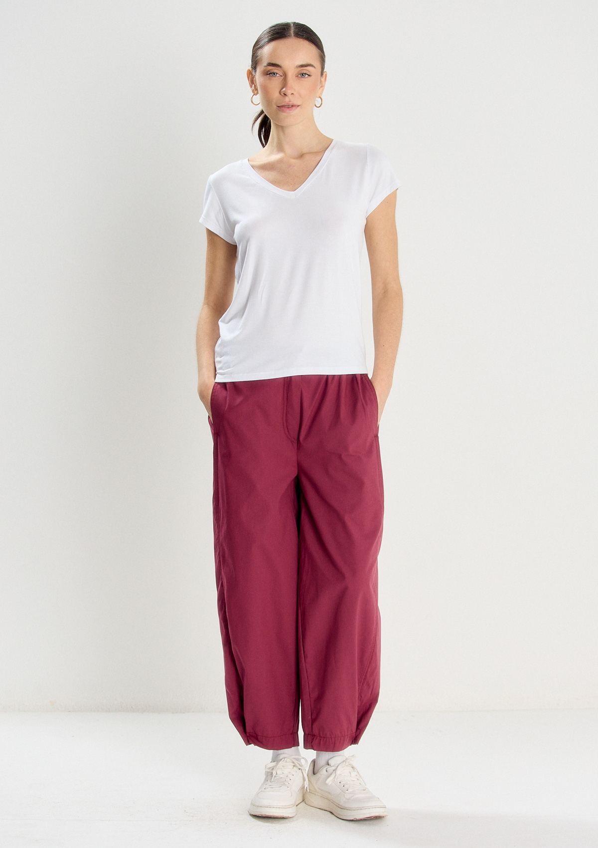 REMERA ESCOTE V