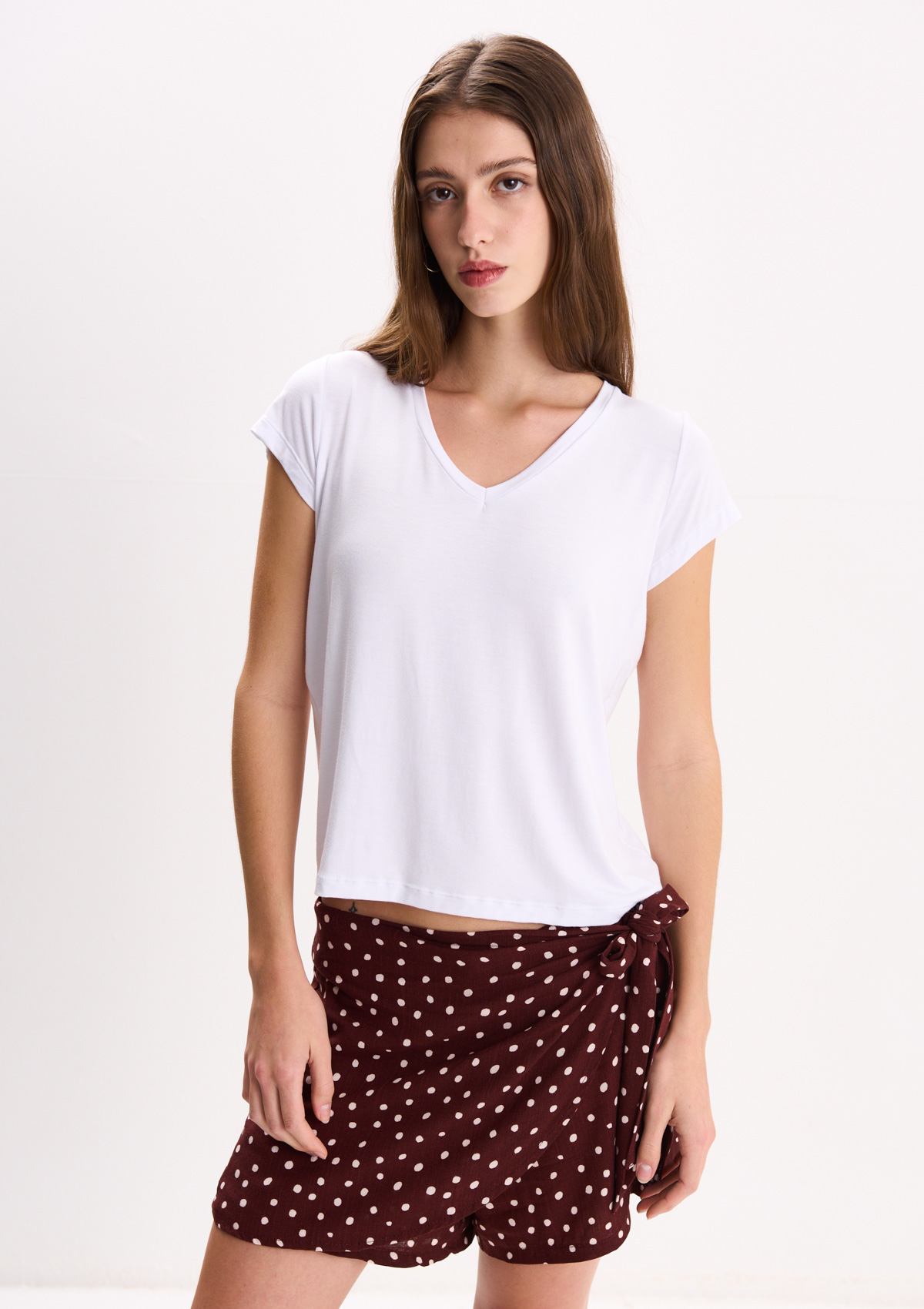 REMERA ESCOTE V