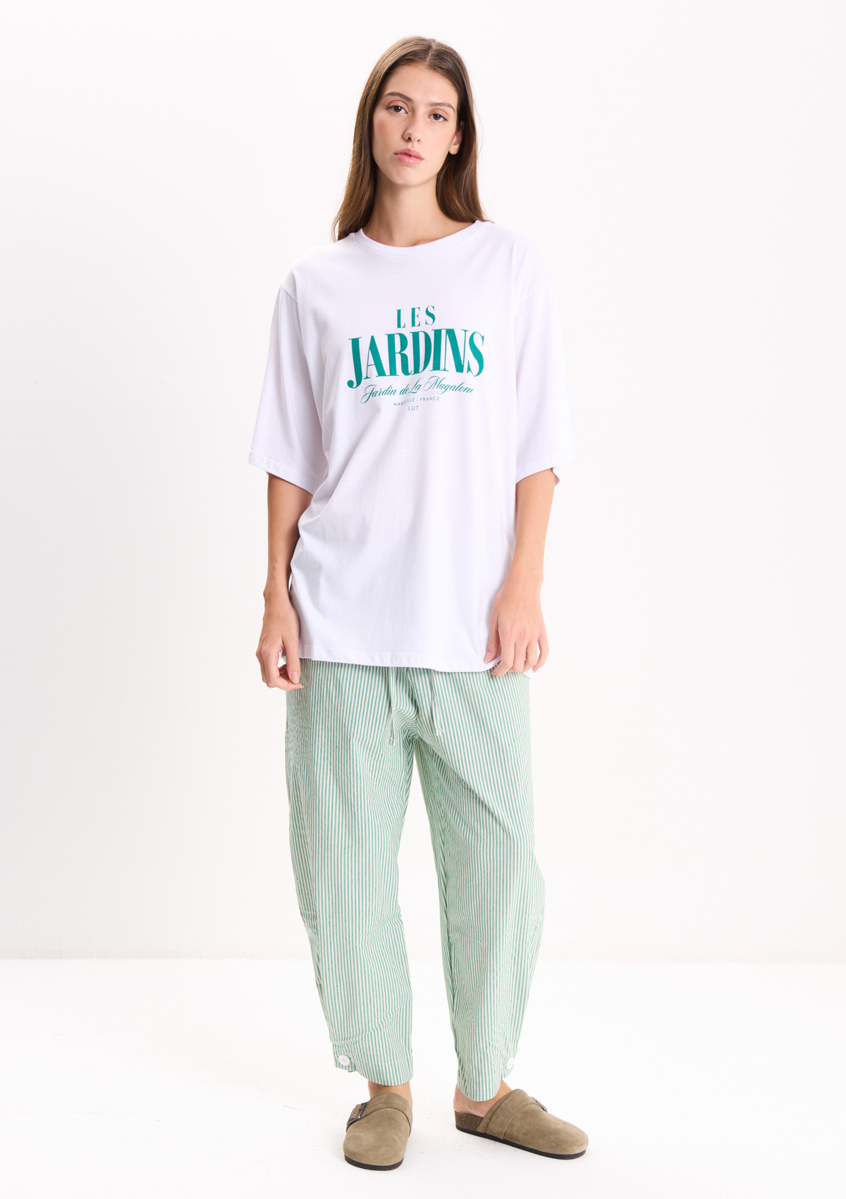 REMERA OVERSIZE ESTAMPADA
