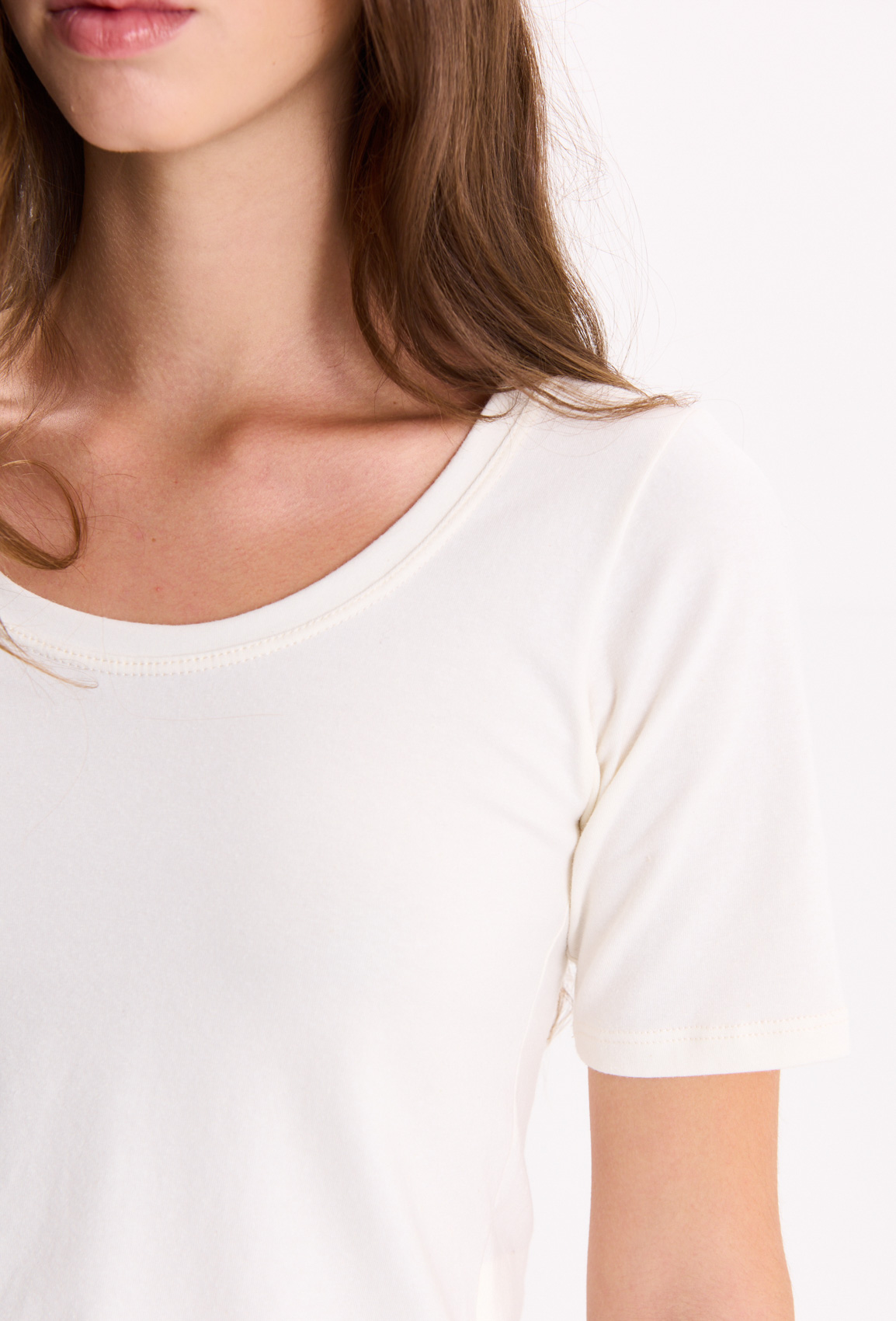 112694781-02999 - REMERA BÁSICA