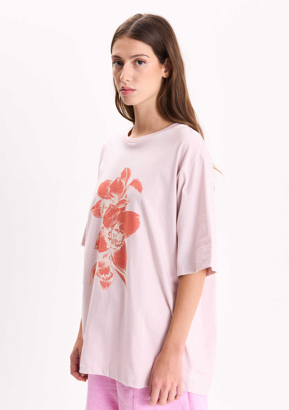 112694031-49999 - REMERA OVERSIZE ESTAMPADA