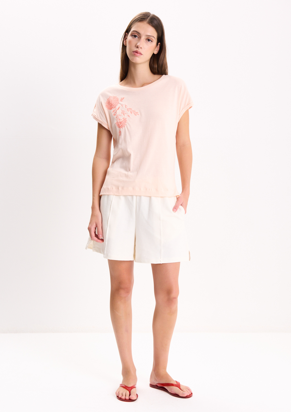 112298671-48999 - REMERA BORDADO
