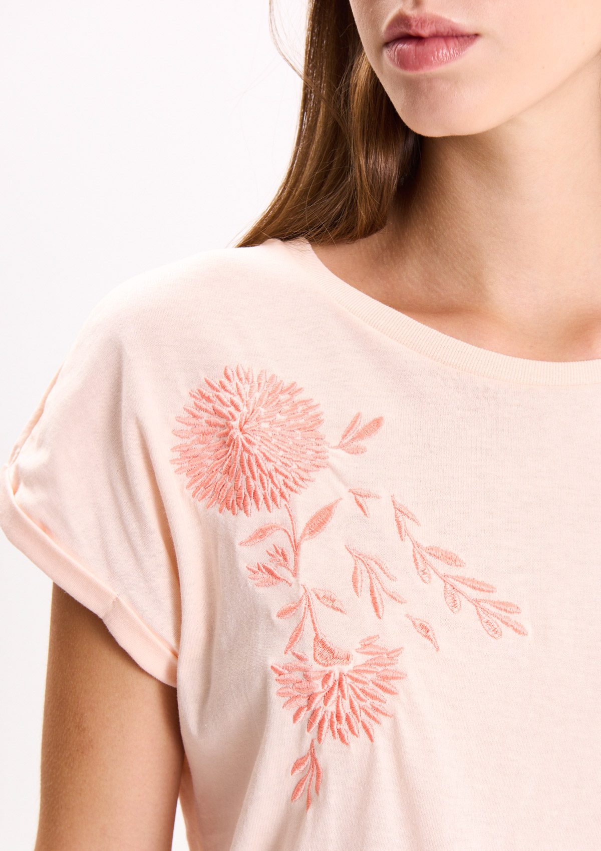 112298671-48999 - REMERA BORDADO