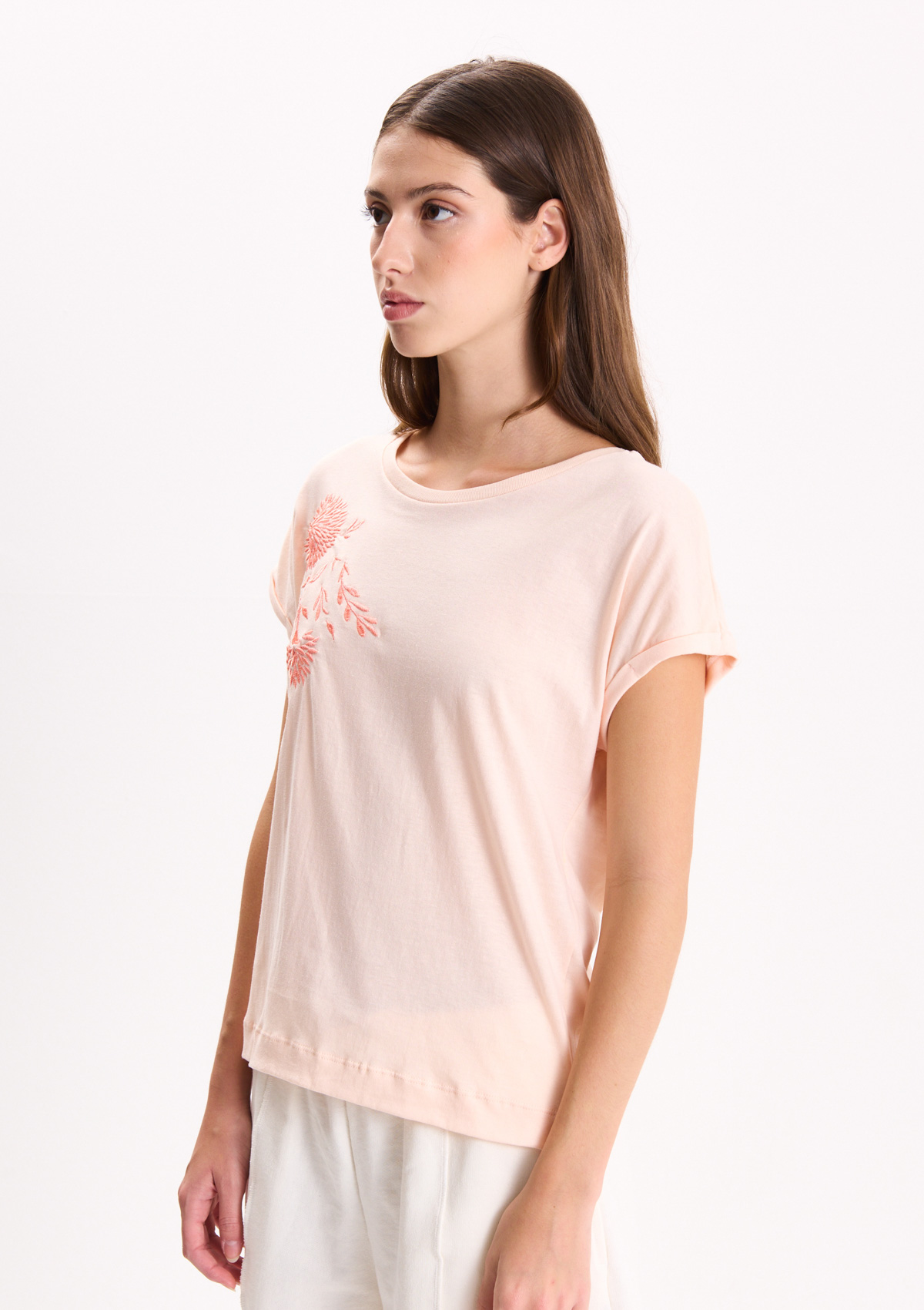 112298671-48999 - REMERA BORDADO