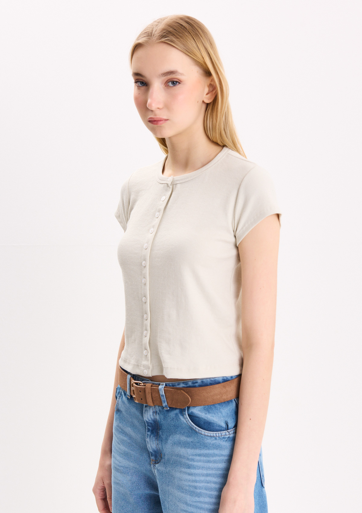 112799501-30999 - REMERA CON CARTERA