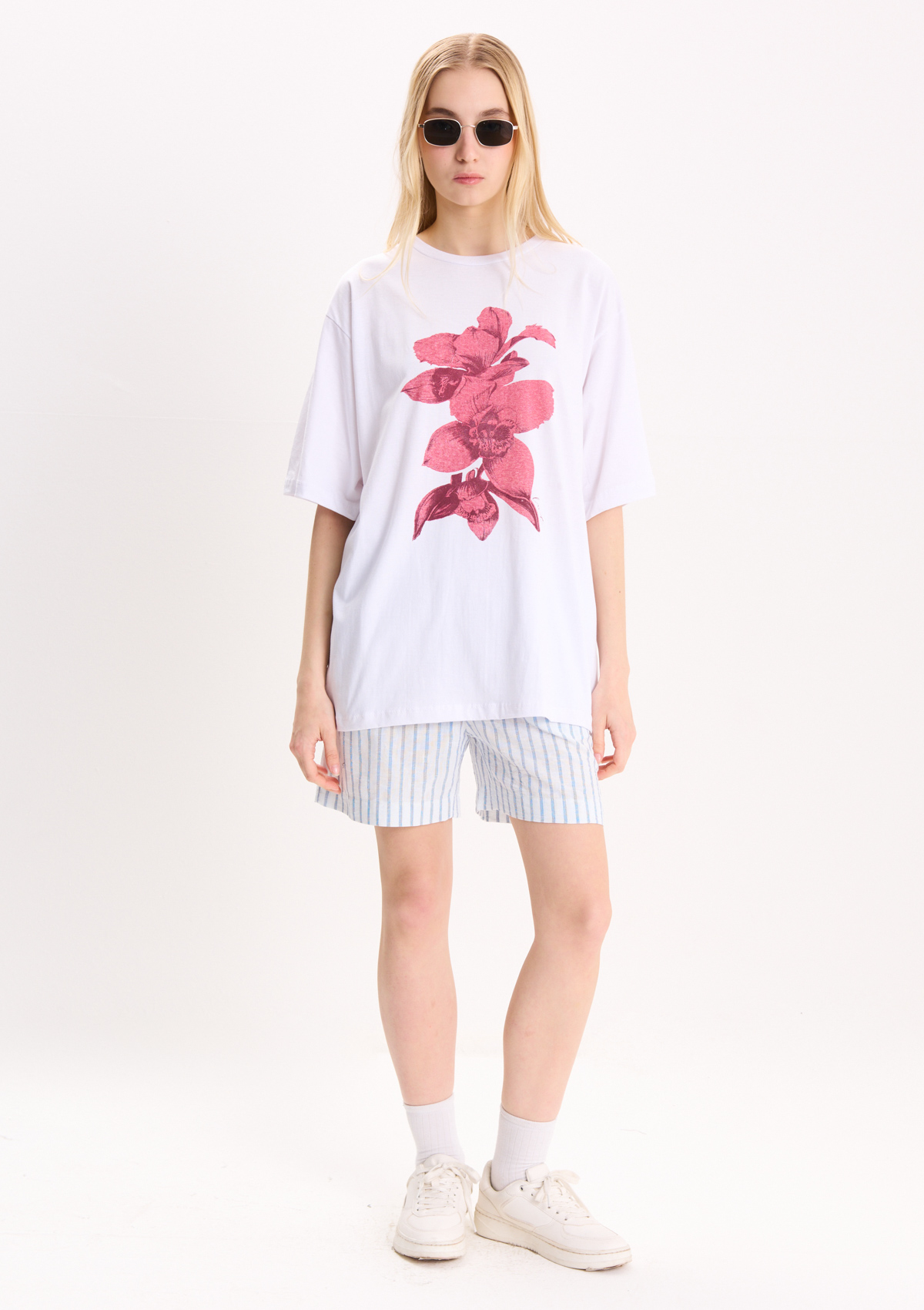 REMERA OVERSIZE ESTAMPADA