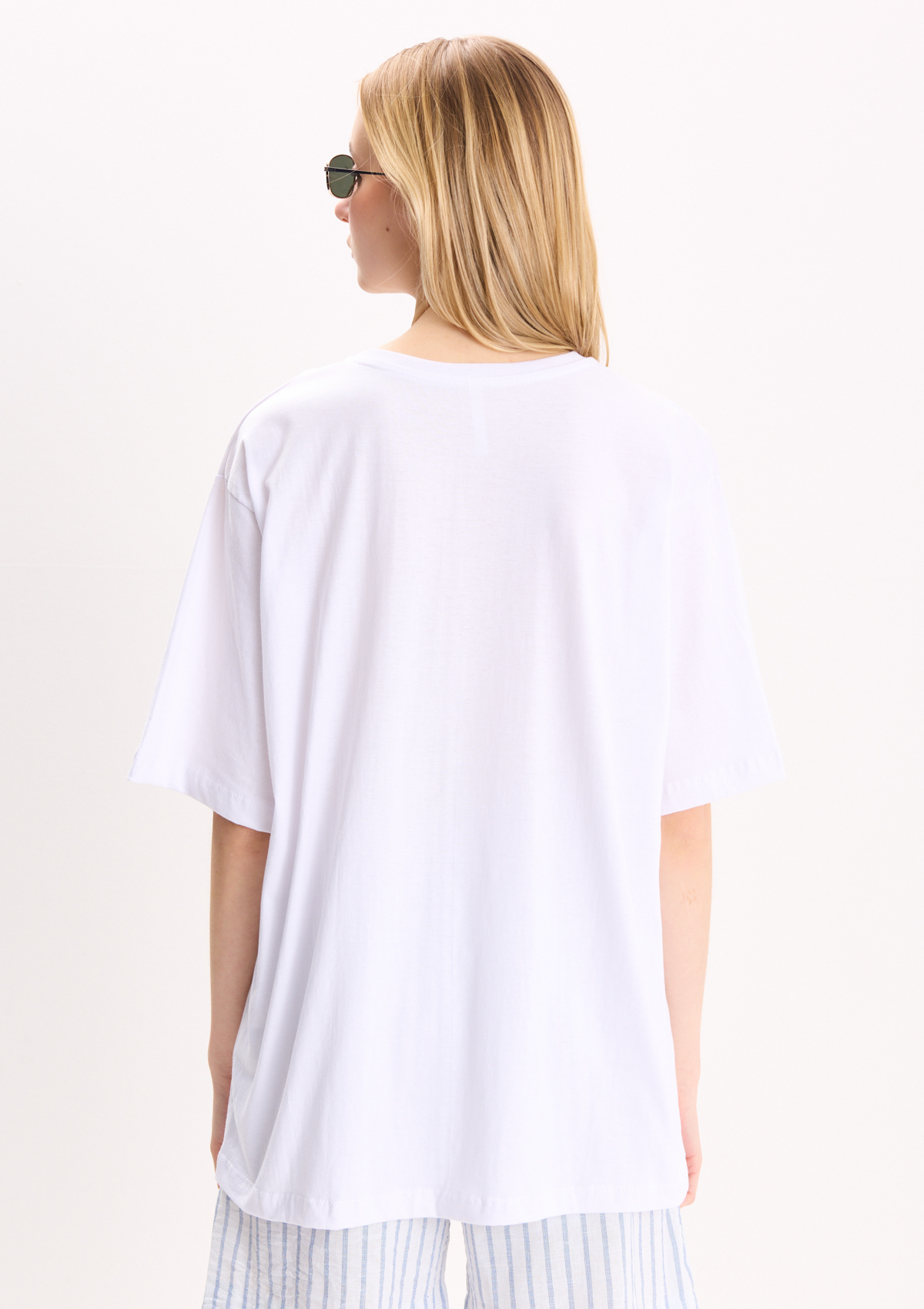 112694031-01102 - REMERA OVERSIZE ESTAMPADA