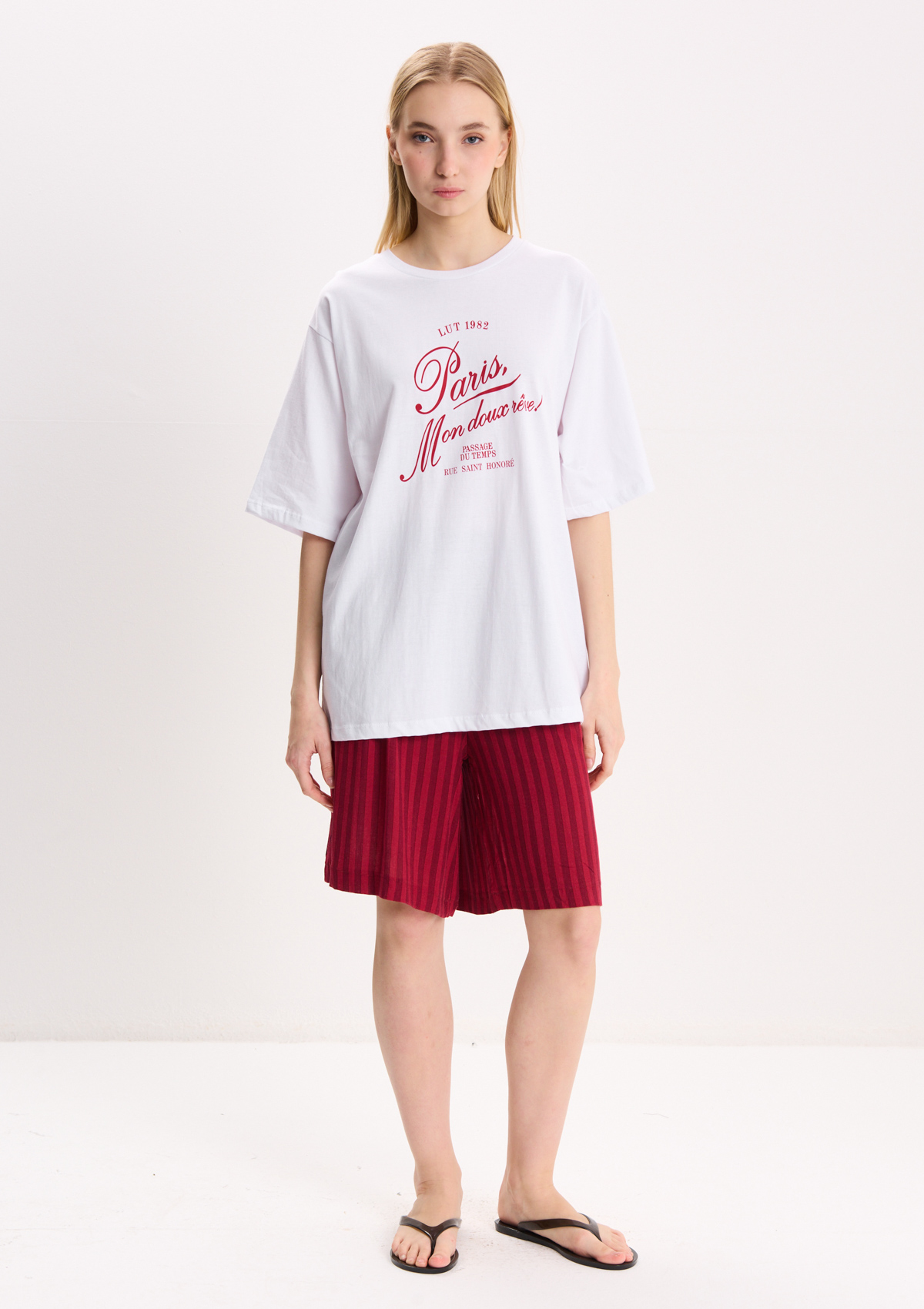 112694031-01101 - REMERA OVERSIZE ESTAMPADA