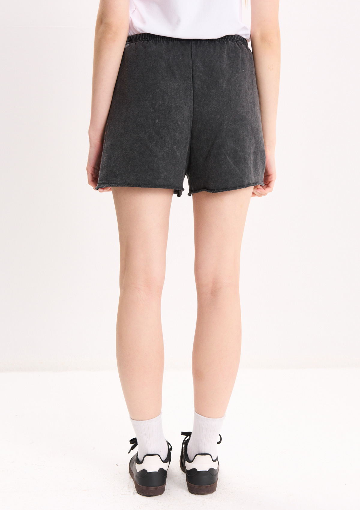 122554391-03100 - SHORT NEVADO