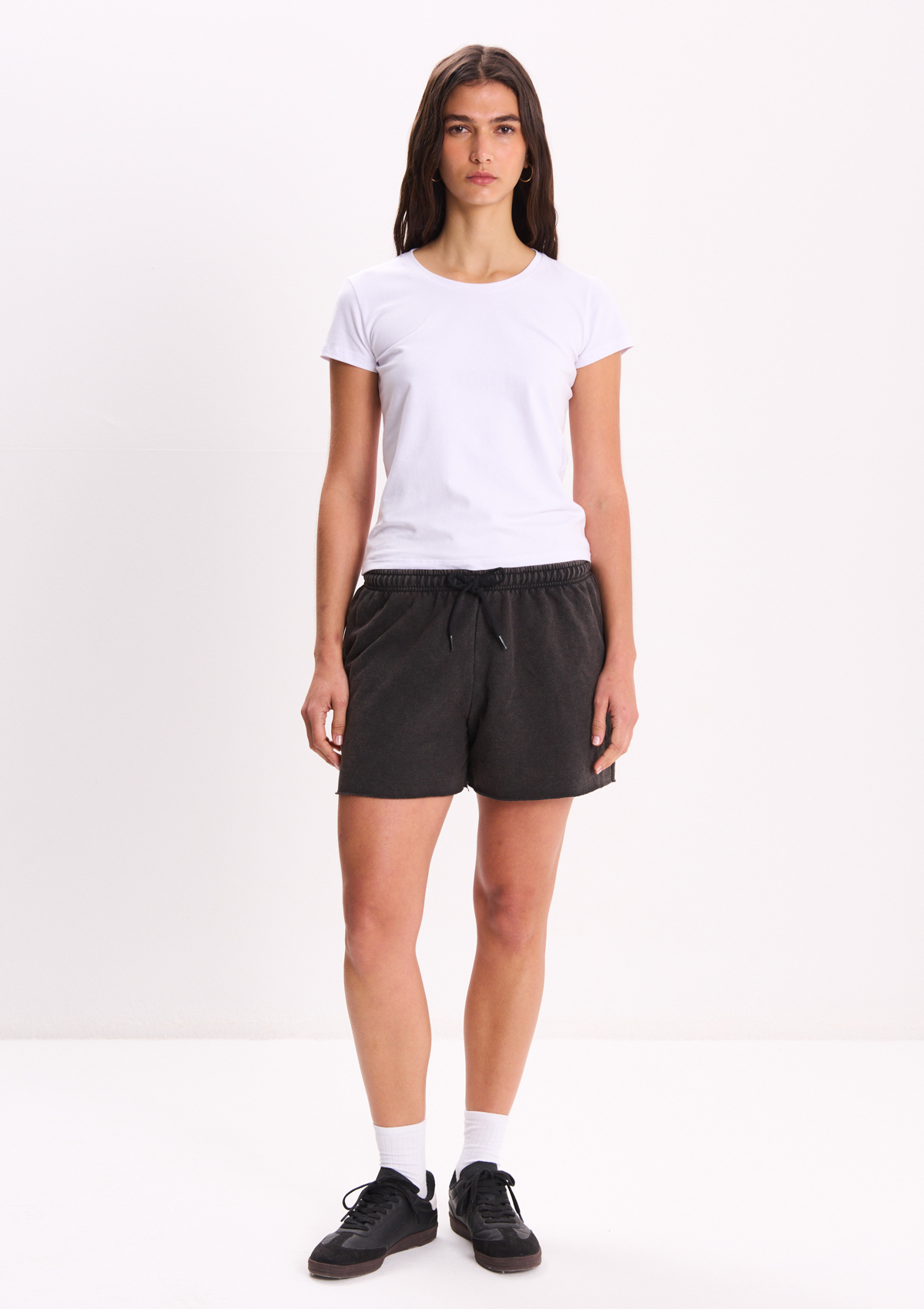SHORT NEVADO