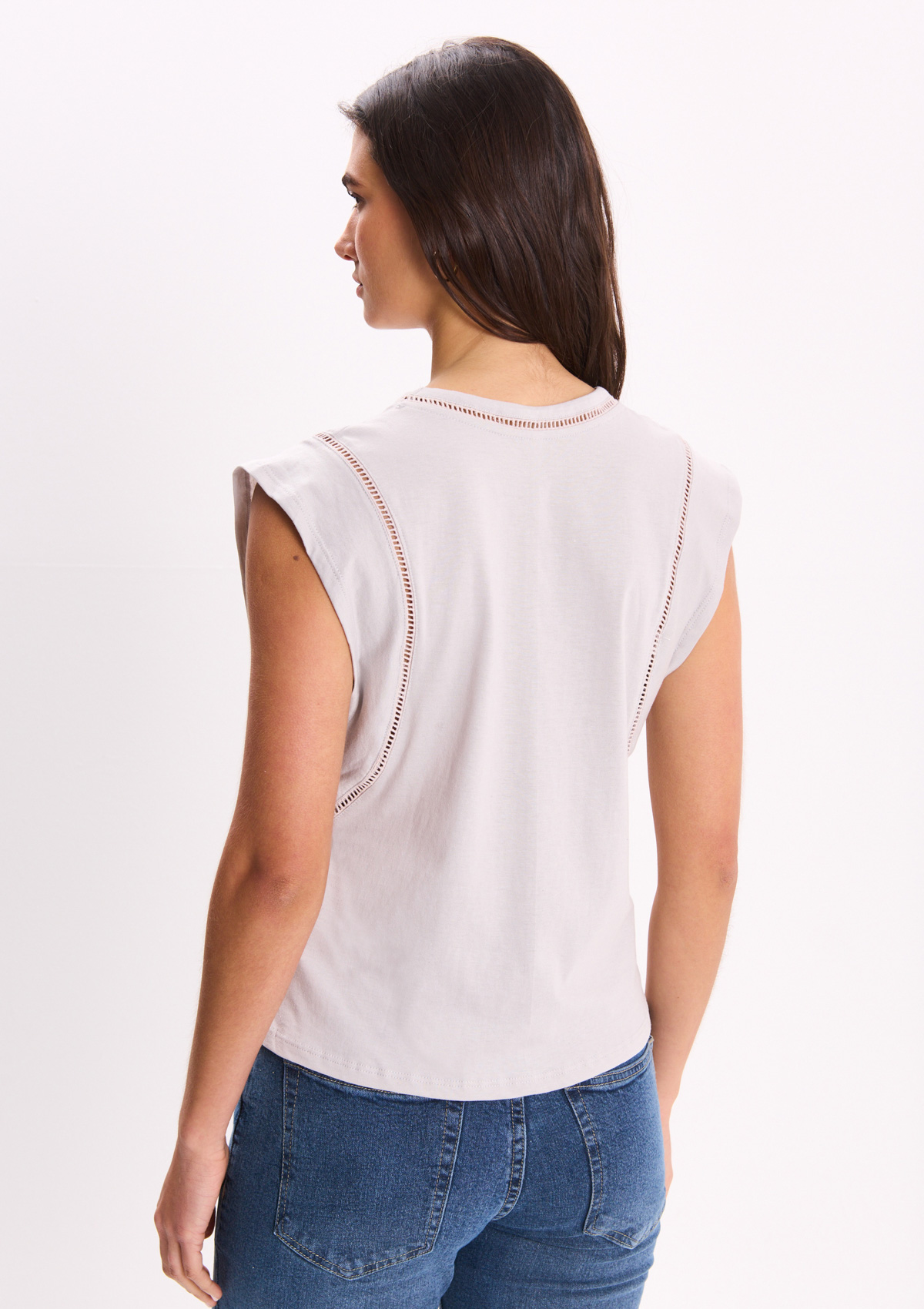 112590811-39999 - MUSCULOSA CON VAINILLA