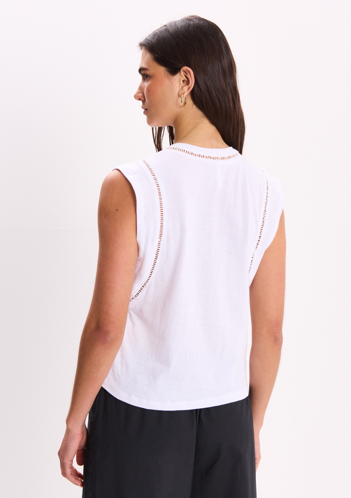 112590811-01999 - MUSCULOSA CON VAINILLA