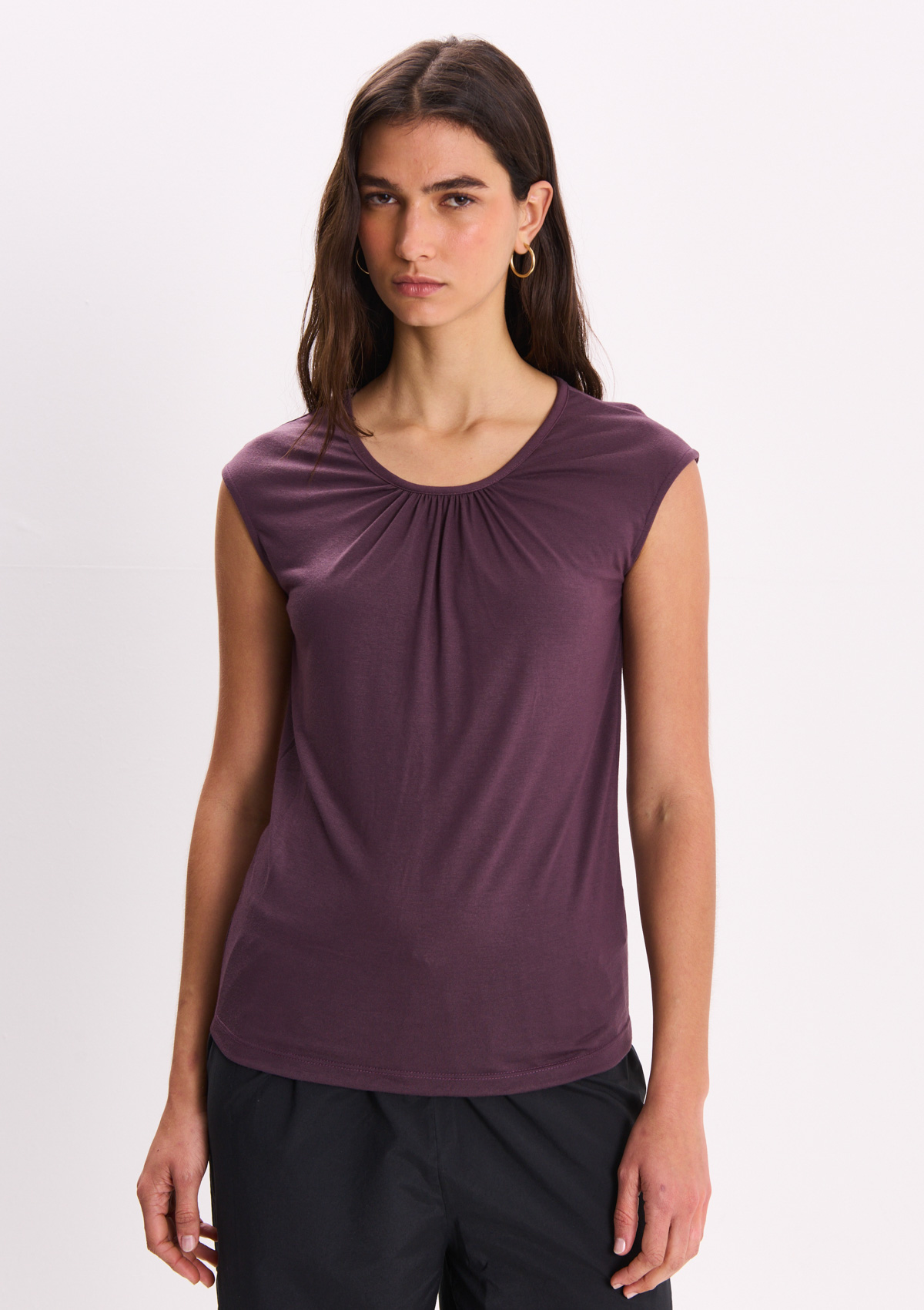 112697791-59999 - MUSCULOSA CON FRUNCES