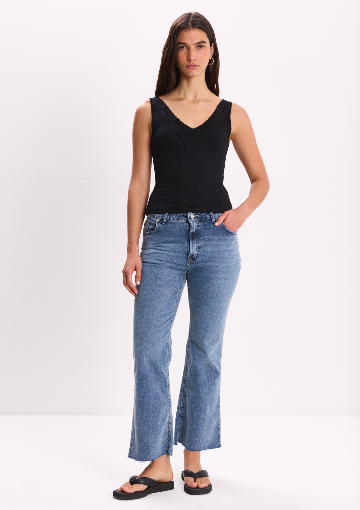 MUSCULOSA ESCOTE V