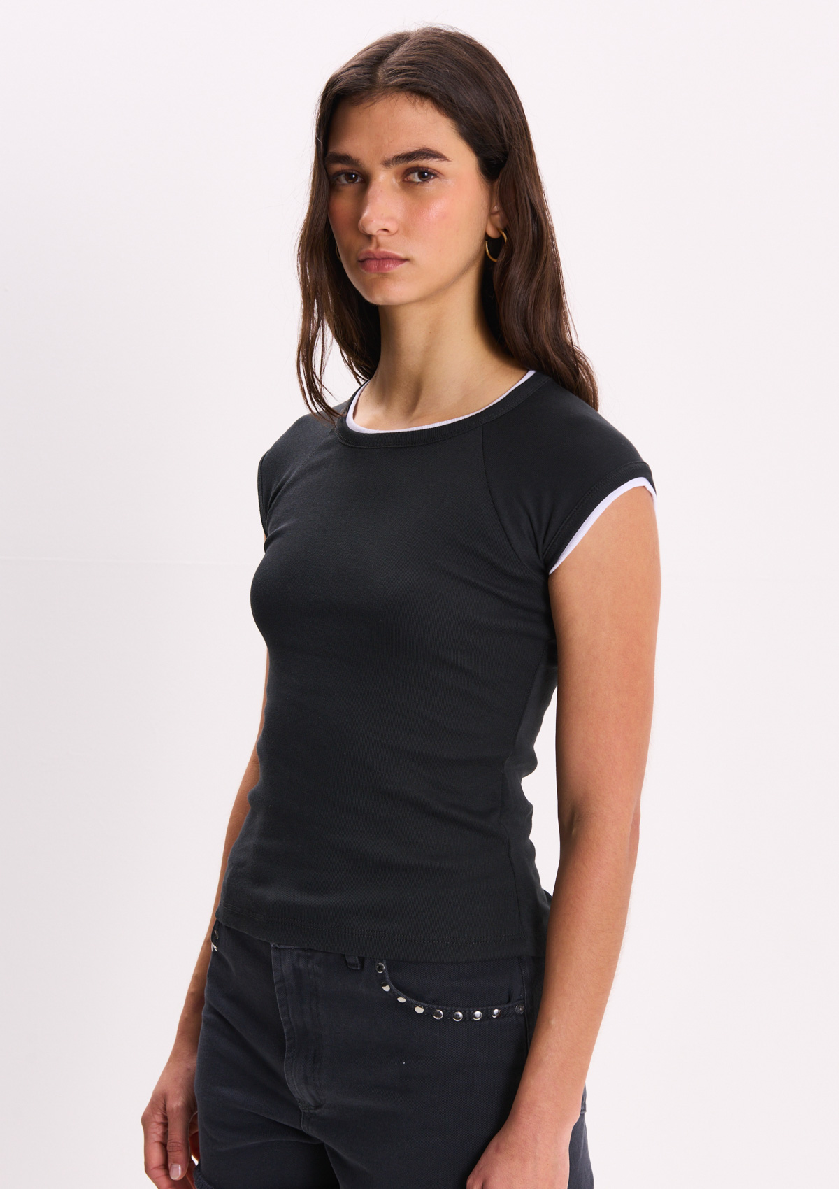 112799421-03999 - REMERA CON VIVOS