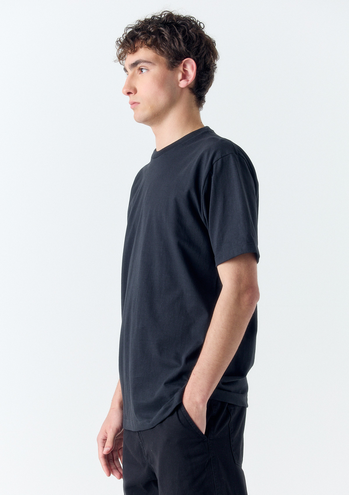 130V95441-03999 - REMERA BÁSICA