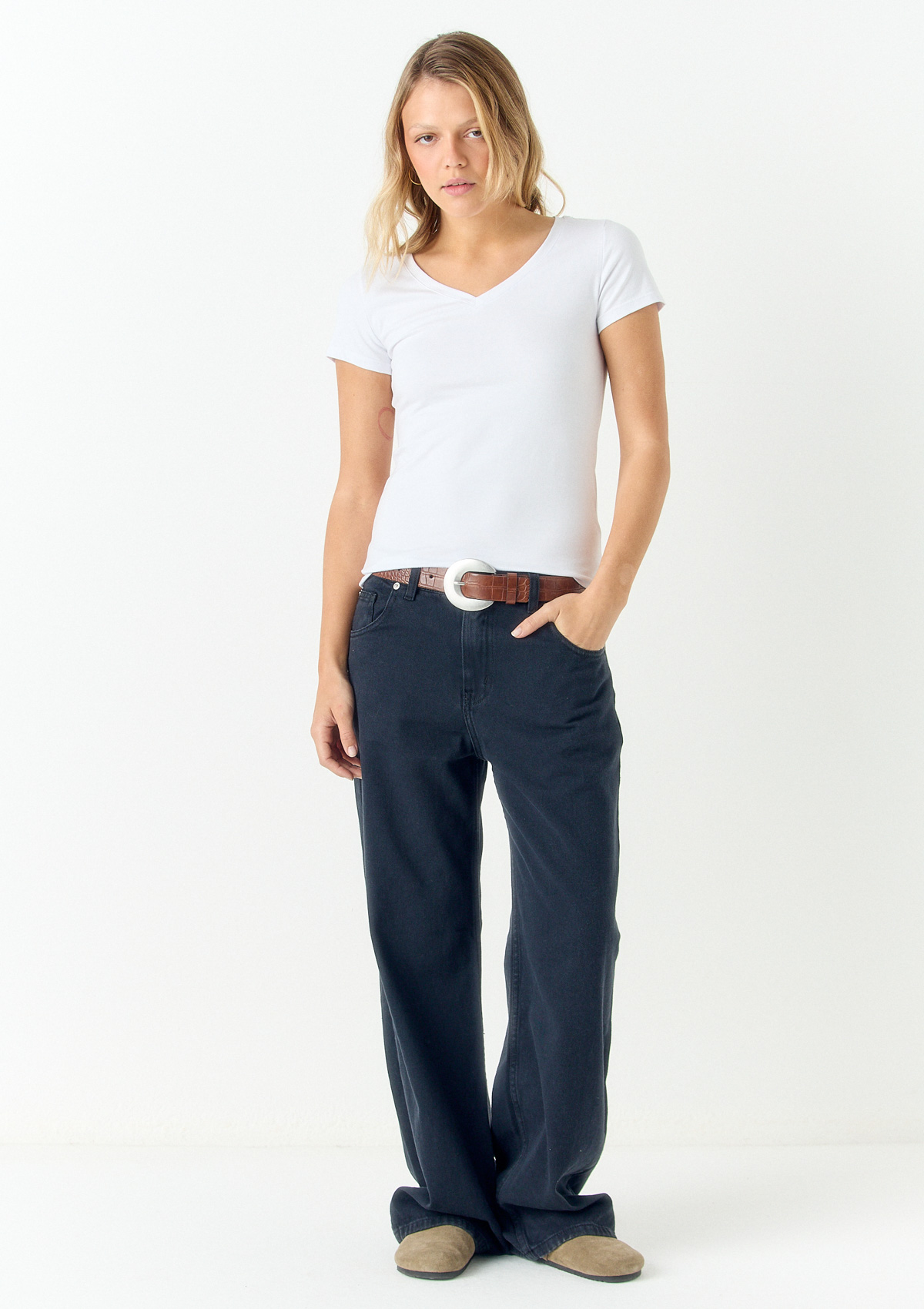 REMERA ESCOTE V