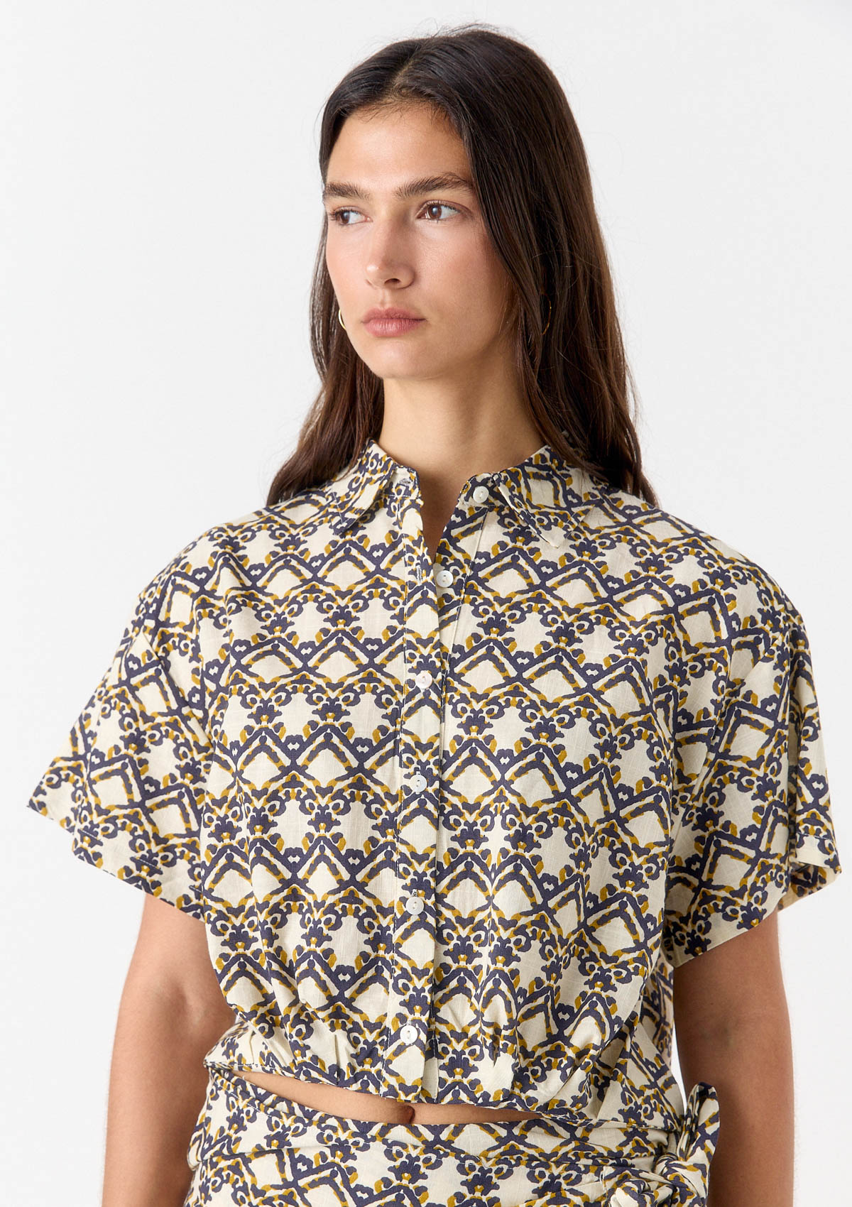 X100246-04999 - CAMISA ESTAMPADA