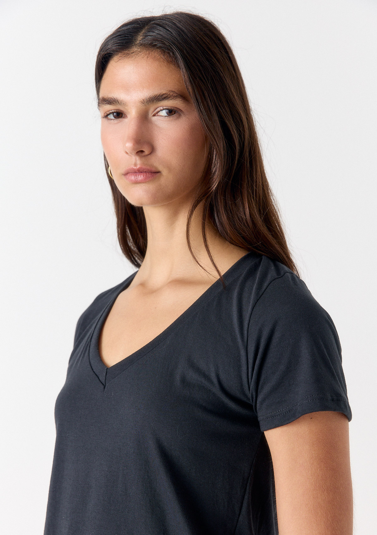 112799861-03999 - REMERA ESCOTE V