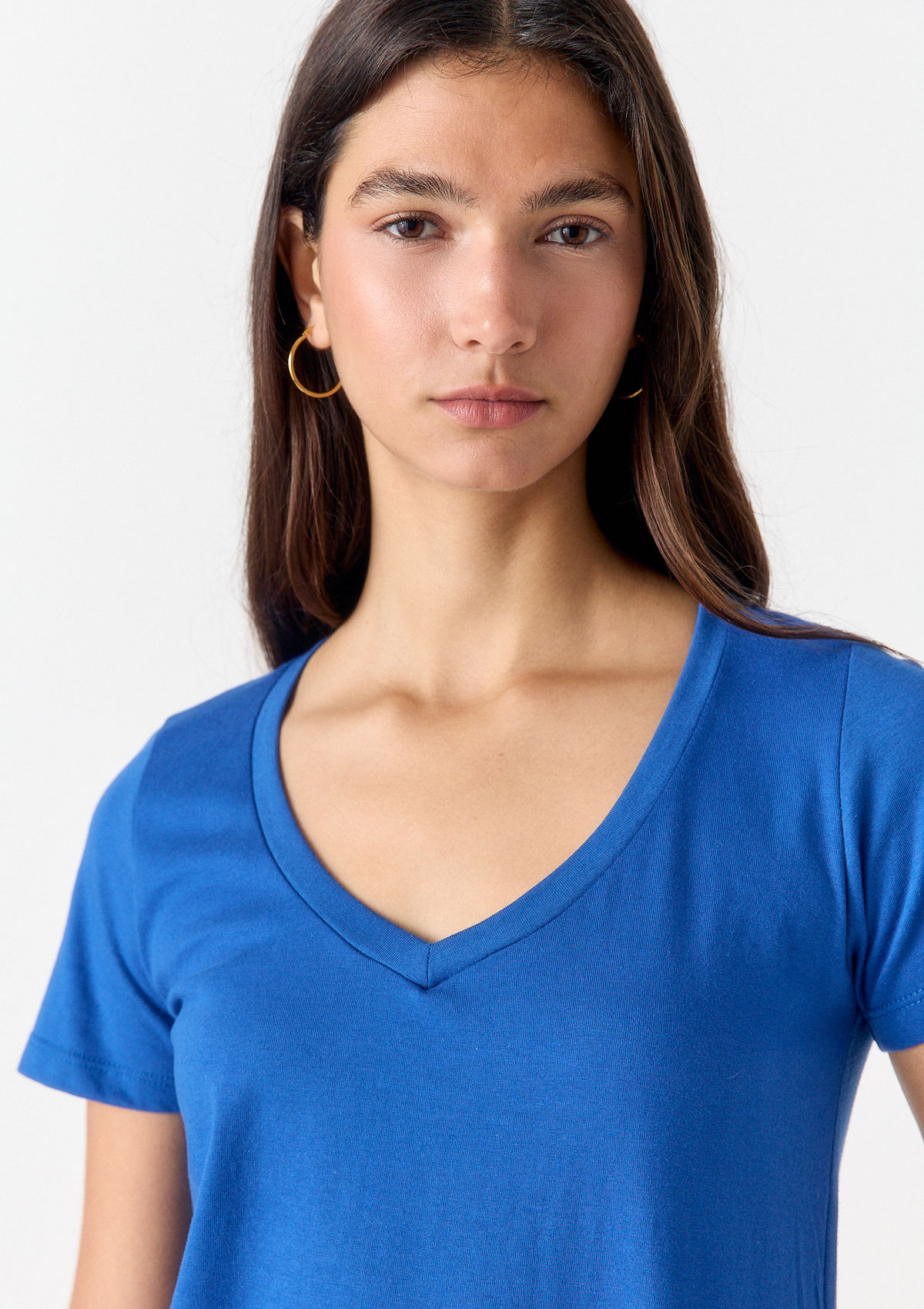 112799861-64999 - REMERA ESCOTE V