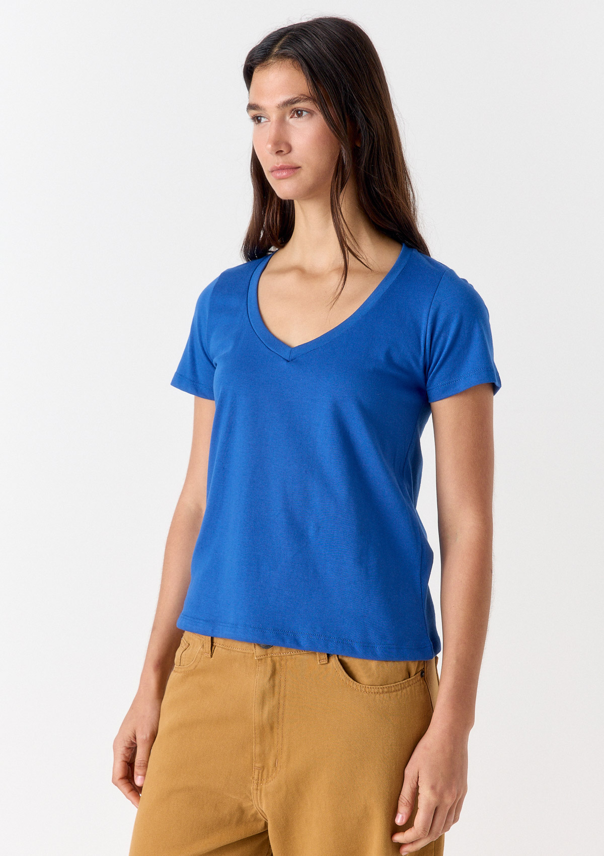 112799861-64999 - REMERA ESCOTE V