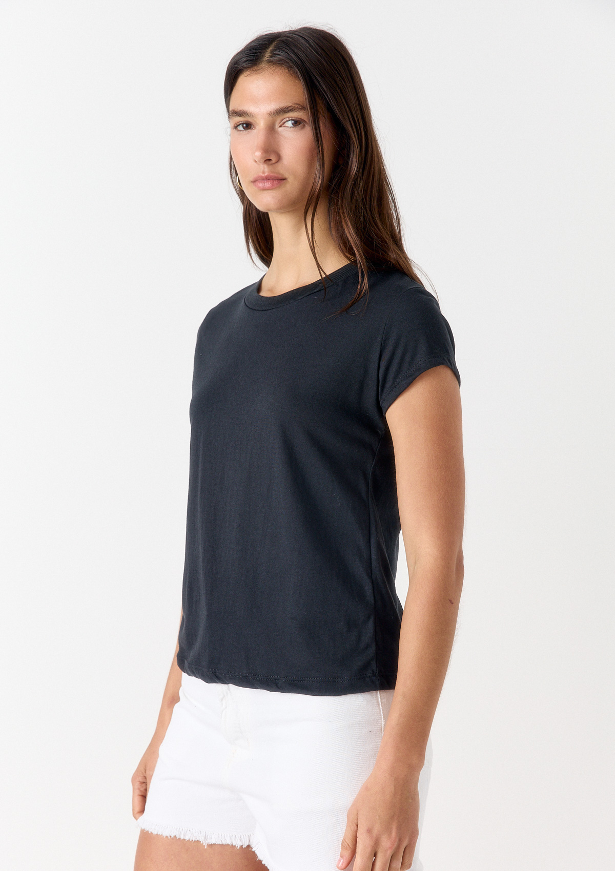 110V94471-03999 - REMERA BÁSICA
