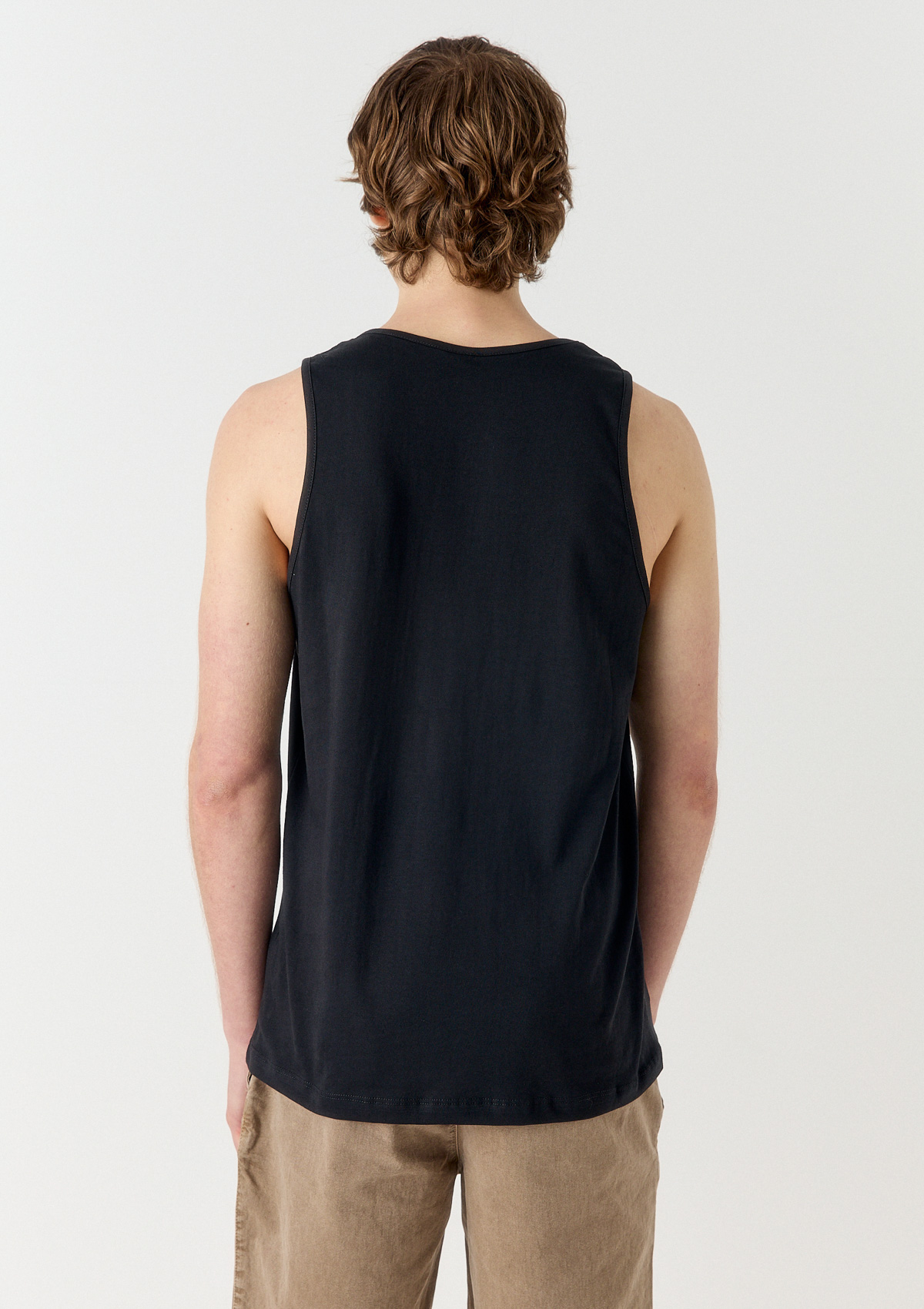132595581-03999 - MUSCULOSA BÁSICA