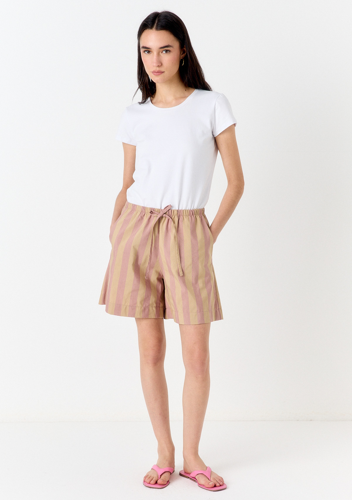 SHORT RAYADO
