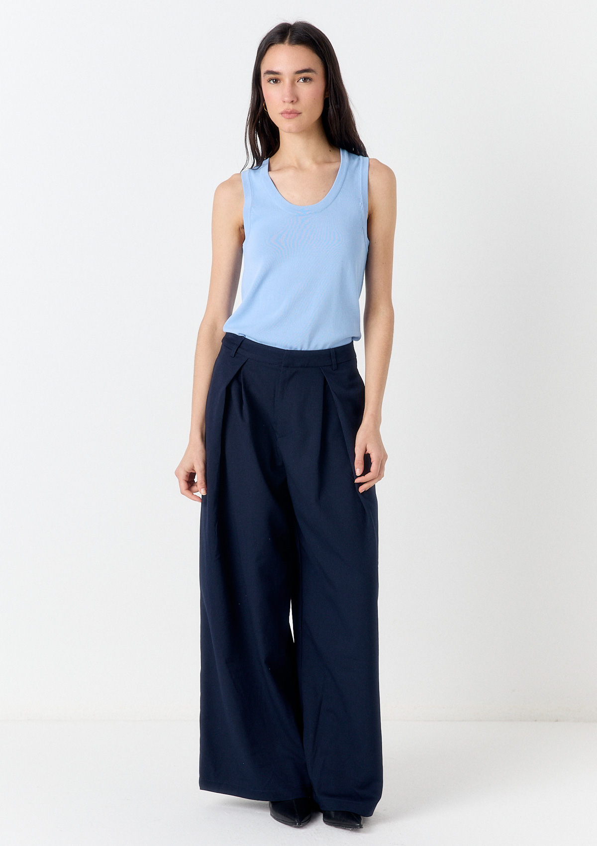 PANTALÓN PINZAS